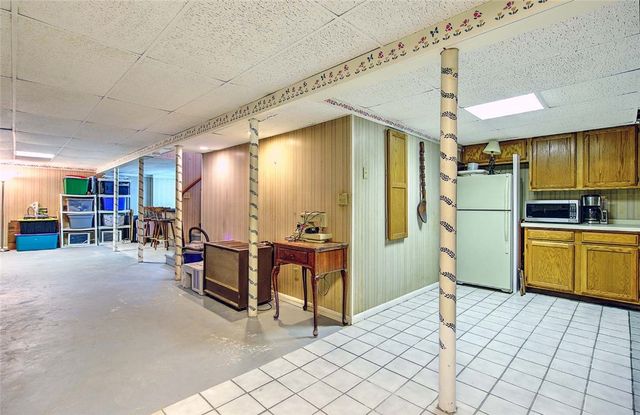 72 Vermont Street, Cranston, RI 02920