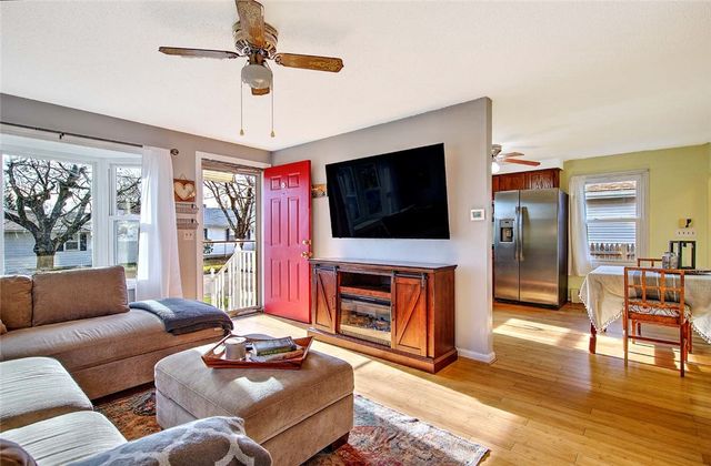 72 Vermont Street, Cranston, RI 02920