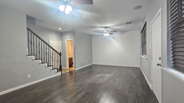 1424 Biltmore Lane, Irving, TX 75063