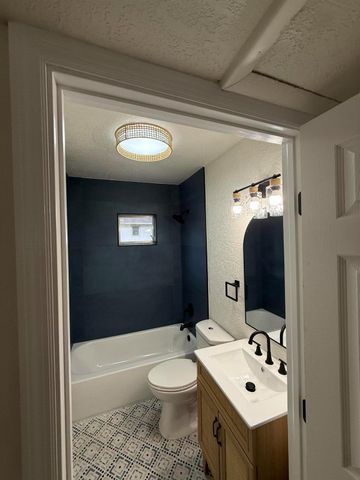 4610 Sunset Boulevard, Fort Pierce, FL 34982