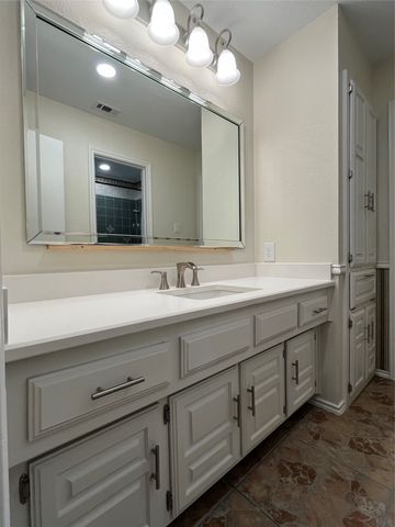 627 Meadowbrooke Place, Duncanville, TX 75137
