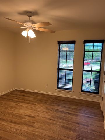 627 Meadowbrooke Place, Duncanville, TX 75137