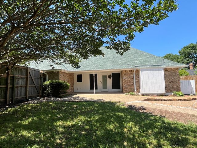 627 Meadowbrooke Place, Duncanville, TX 75137
