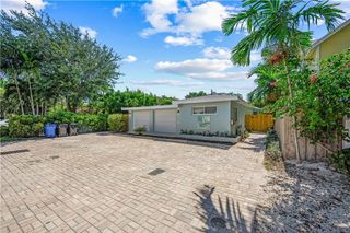 828 NE 17TH Way 1, Fort Lauderdale, FL 33304