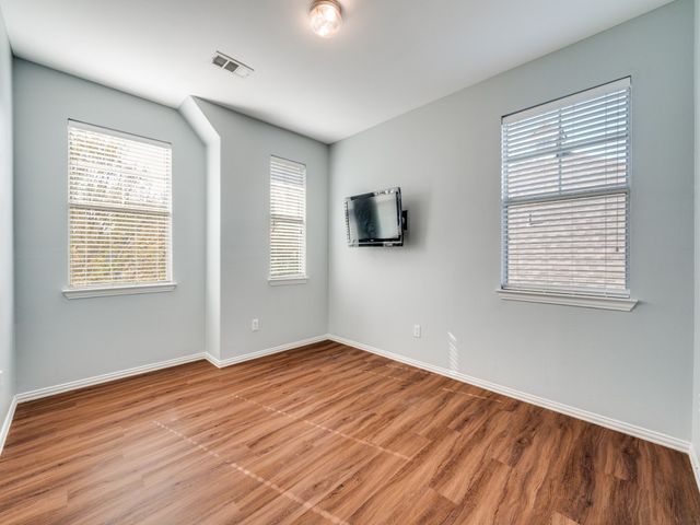 1517 Carriage Lane, Savannah, TX 76227