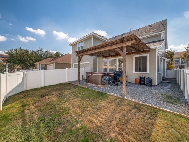 1517 Carriage Lane, Savannah, TX 76227