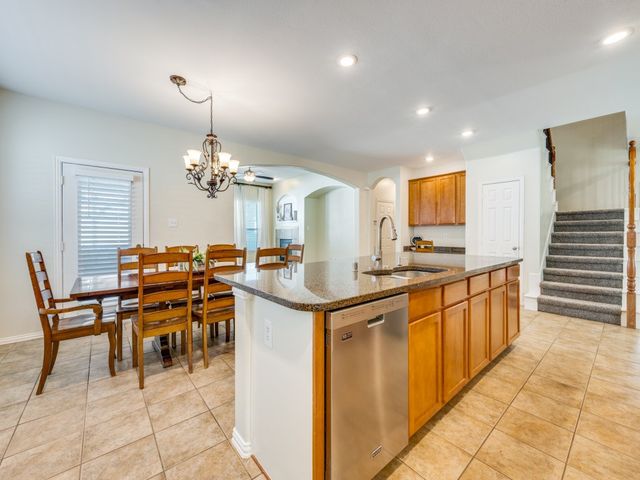 1517 Carriage Lane, Savannah, TX 76227