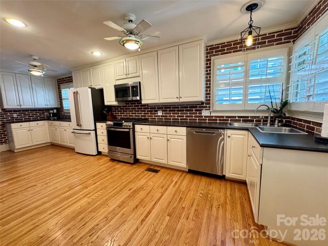 135 Eastover Drive SE, Concord, NC 28025