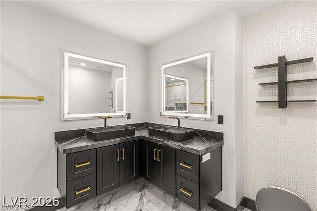 9029 Rivers Edge Drive, Las Vegas, NV 89117