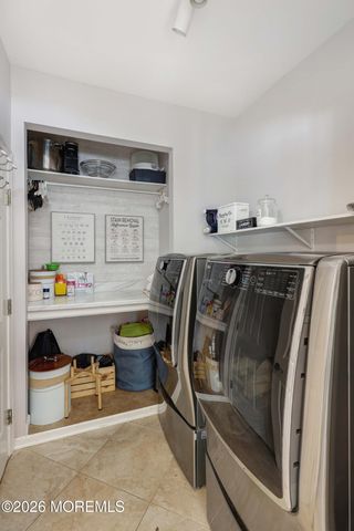 9 Amanda Lane, Howell, NJ 07731