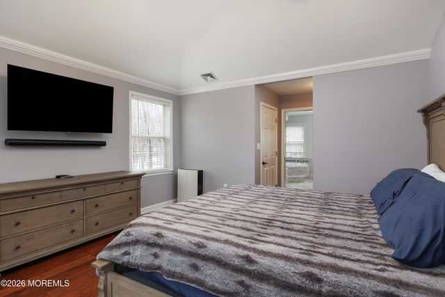 9 Amanda Lane, Howell, NJ 07731