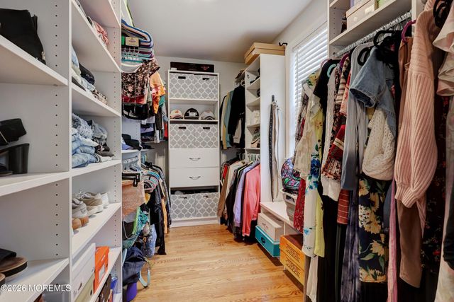 9 Amanda Lane, Howell, NJ 07731