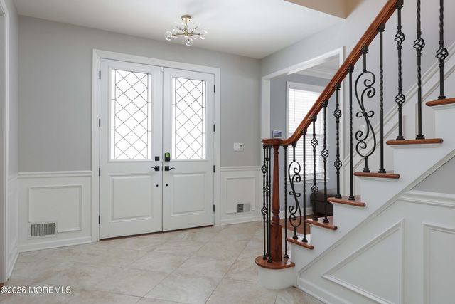 9 Amanda Lane, Howell, NJ 07731