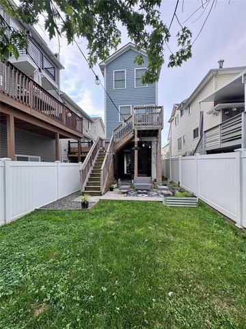 107 Baden Place, Staten Island, NY 10306