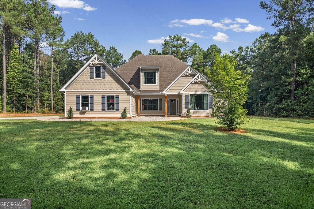 242 Roberts Pond Road, Senoia, GA 30276