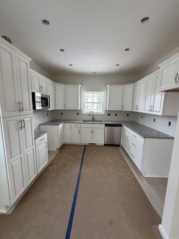 2619 Scott Dr, Clarksville, TN 37042