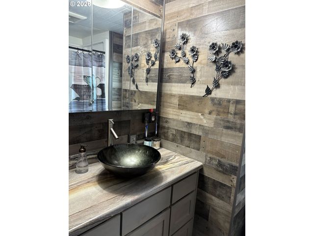 122 PARKDALE Cir, Grants Pass, OR 97527