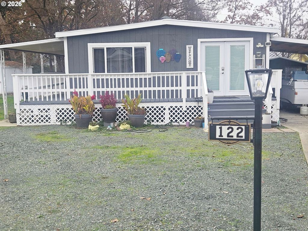 122 PARKDALE Cir, Grants Pass, OR 97527