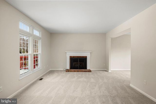 13416 FAIRLAND PARK DR, Silver Spring, MD 20904