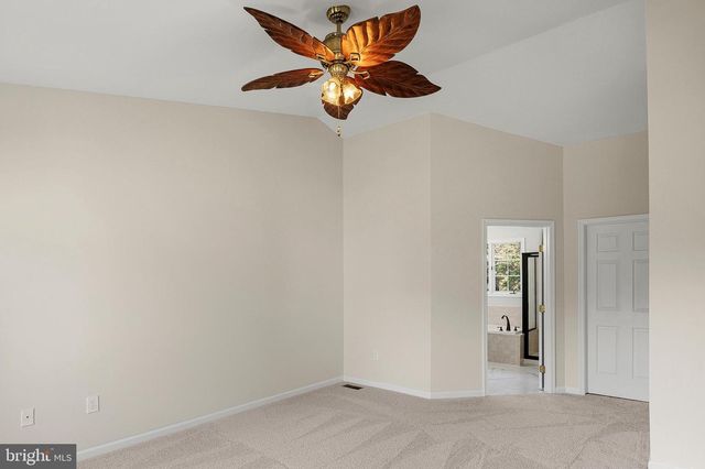 13416 FAIRLAND PARK DR, Silver Spring, MD 20904