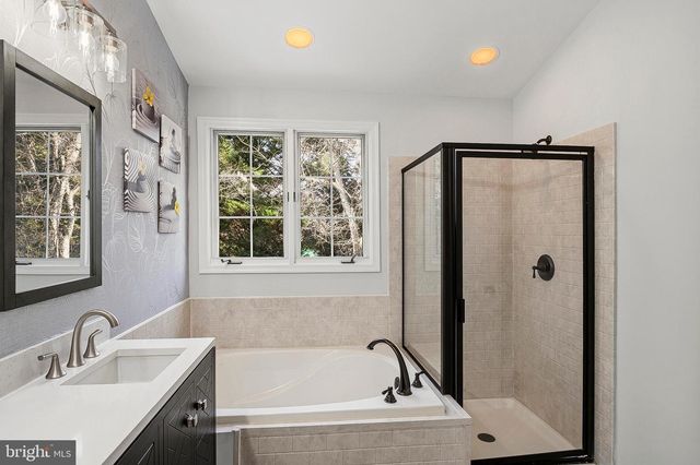 13416 FAIRLAND PARK DR, Silver Spring, MD 20904