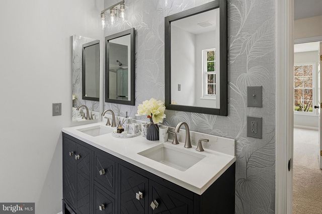 13416 FAIRLAND PARK DR, Silver Spring, MD 20904