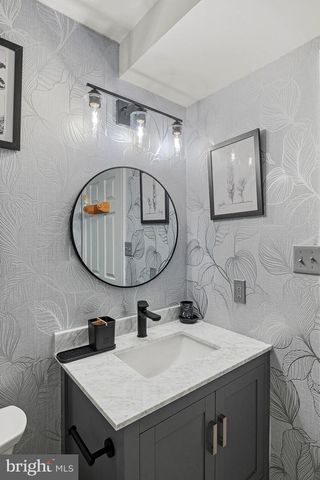 13416 FAIRLAND PARK DR, Silver Spring, MD 20904