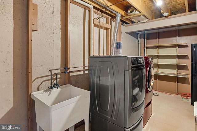 13416 FAIRLAND PARK DR, Silver Spring, MD 20904