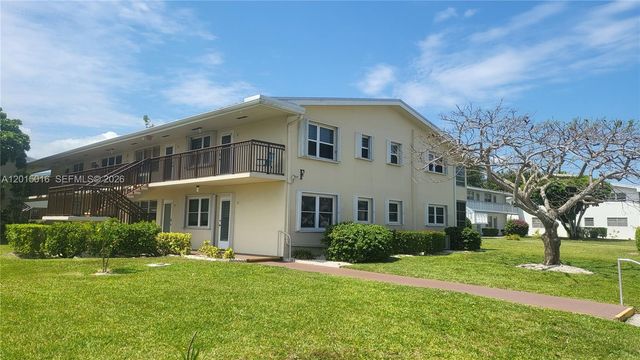 132 Andover F 132, West Palm Beach, FL 33417