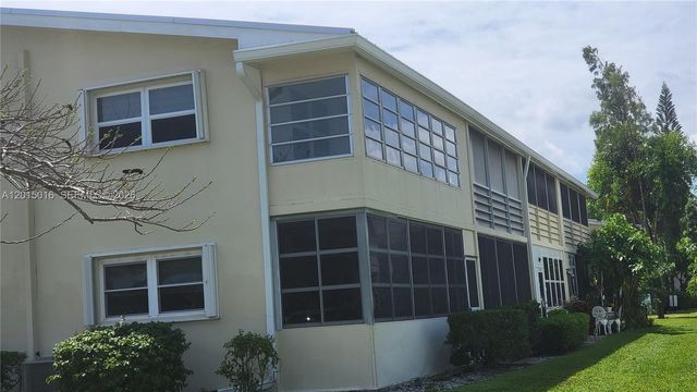 132 Andover F 132, West Palm Beach, FL 33417