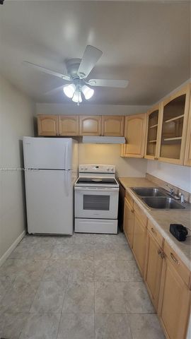132 Andover F 132, West Palm Beach, FL 33417