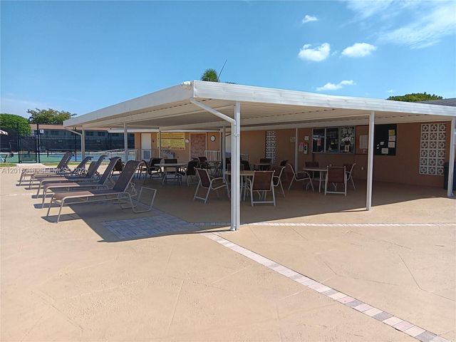 132 Andover F 132, West Palm Beach, FL 33417
