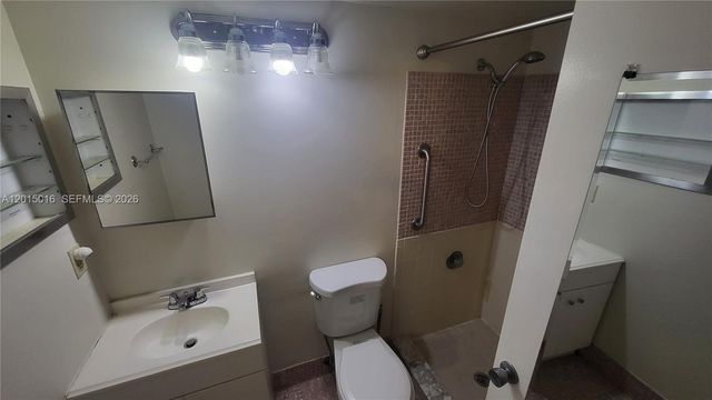 132 Andover F 132, West Palm Beach, FL 33417