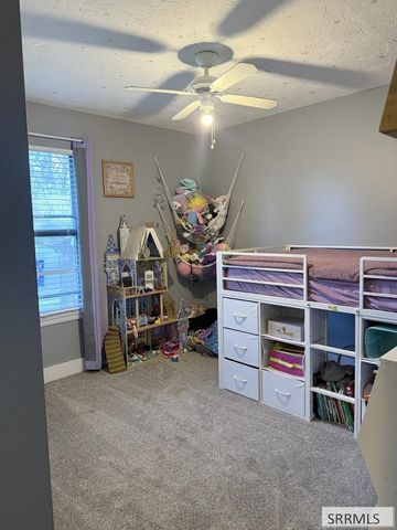 1565 Parkwood Circle, Idaho Falls, ID 83401