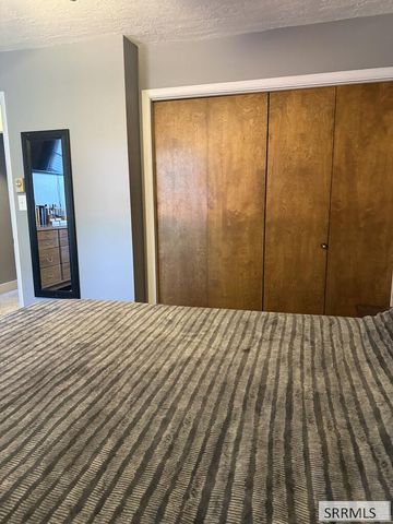 1565 Parkwood Circle, Idaho Falls, ID 83401