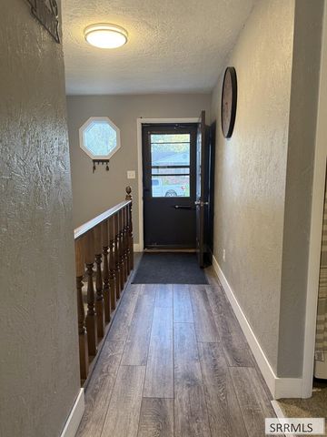 1565 Parkwood Circle, Idaho Falls, ID 83401