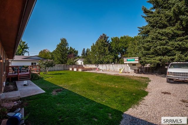 1565 Parkwood Circle, Idaho Falls, ID 83401