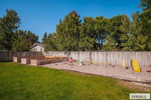 1565 Parkwood Circle, Idaho Falls, ID 83401