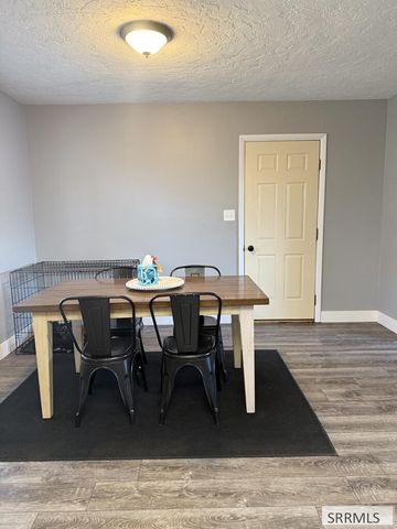 1565 Parkwood Circle, Idaho Falls, ID 83401