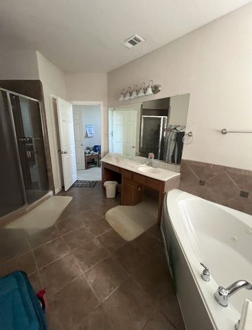 1908 Laurel Oak Court, Arlington, TX 76001