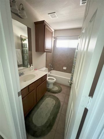 1908 Laurel Oak Court, Arlington, TX 76001