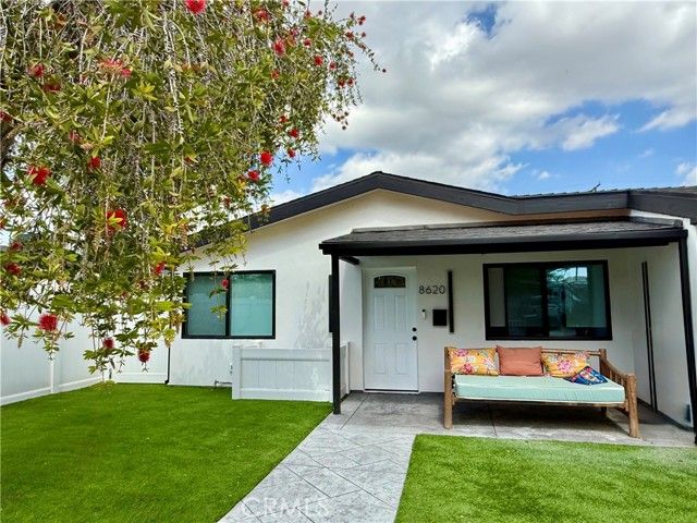 8620 Lubao Avenue, Winnetka (los Angeles), CA 91306