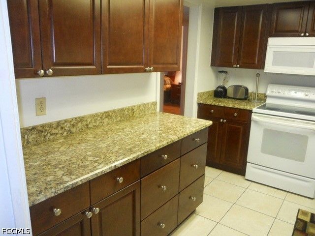 1849 Maravilla AVE D4, Fort Myers, FL 33901