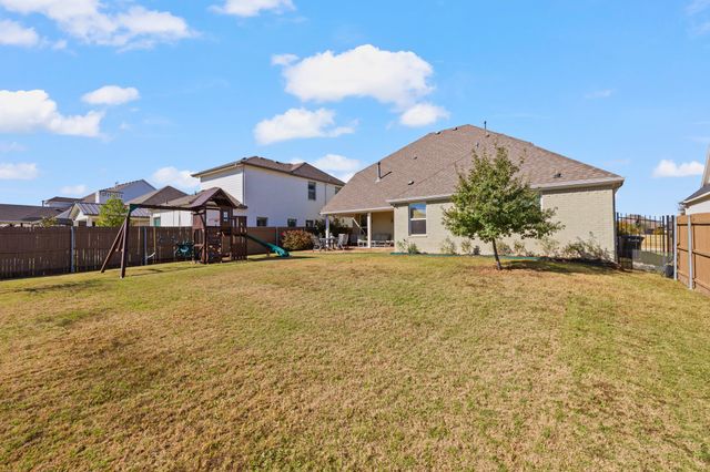 649 Prairie Avenue, Aledo, TX 76008