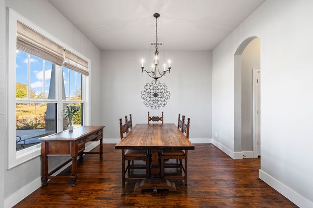 649 Prairie Avenue, Aledo, TX 76008