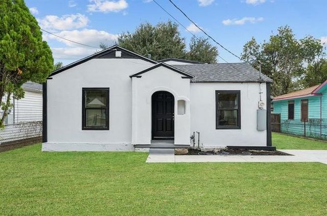 1406 Mentor, Dallas, TX 75216