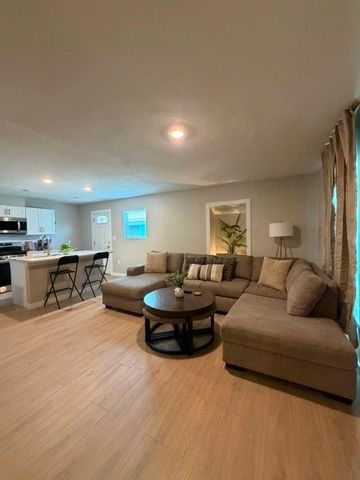 1406 Mentor, Dallas, TX 75216