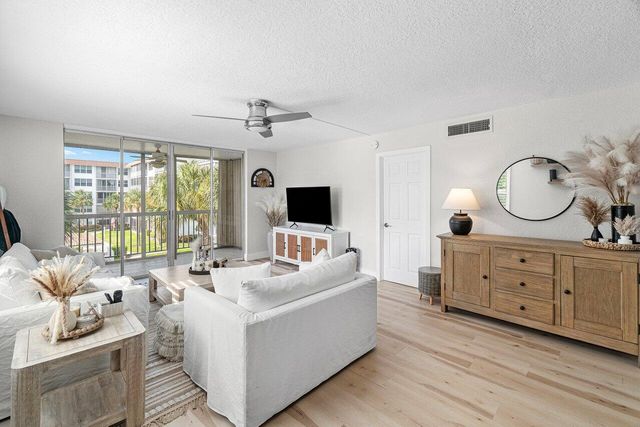 2809 Florida Boulevard 310, Delray Beach, FL 33483