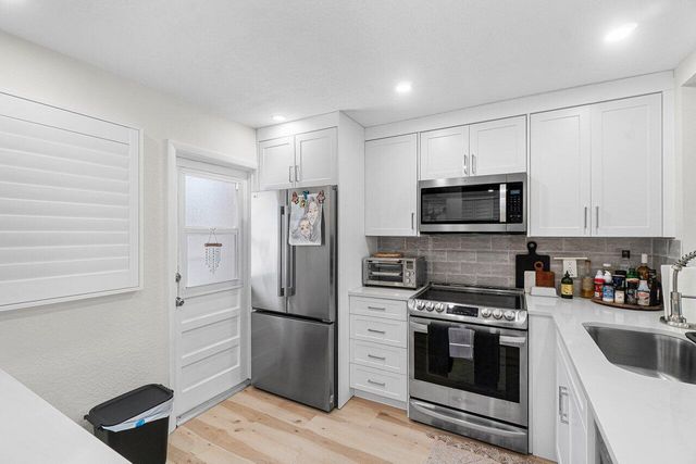 2809 Florida Boulevard 310, Delray Beach, FL 33483