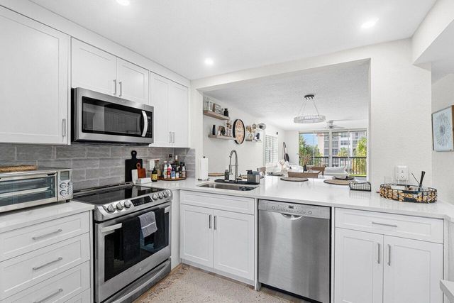 2809 Florida Boulevard 310, Delray Beach, FL 33483
